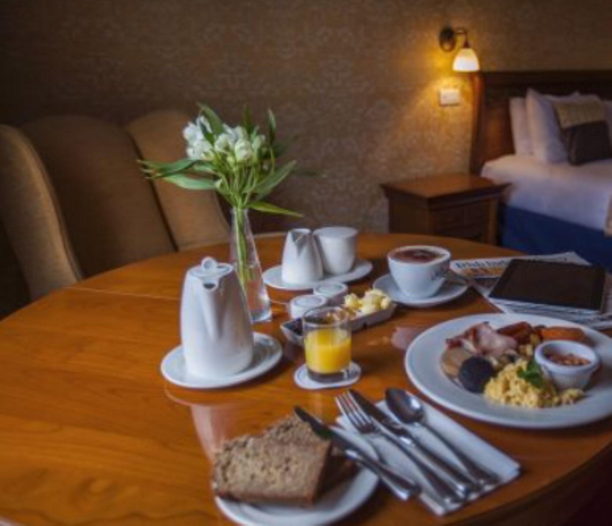 Celbridge Manor Hotel Extérieur photo